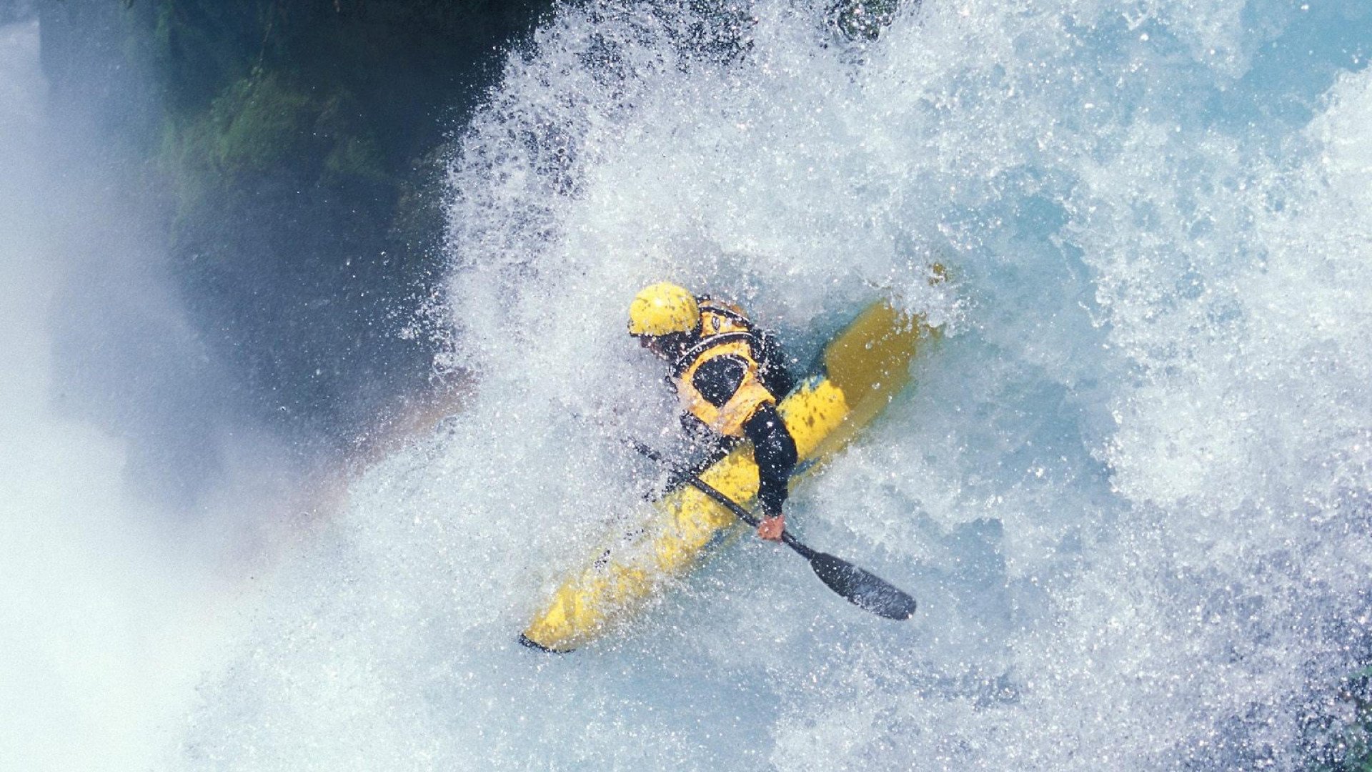 草根足球运动深度融入社会生活,成长为全民运动热点,开展足球运动的意义