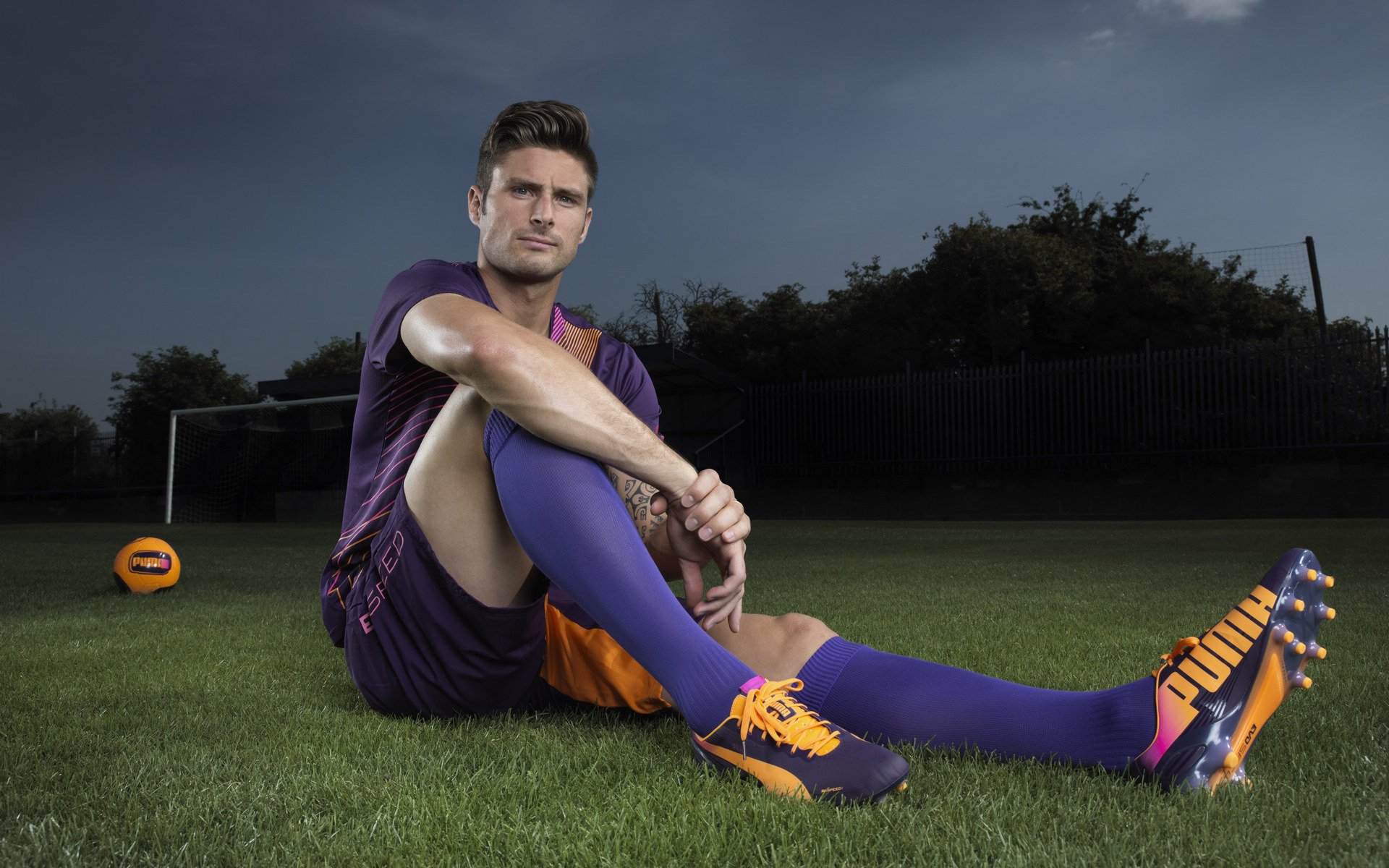 爱游戏下载-足球青训中心引进先进训练理念，足球青训招生简介