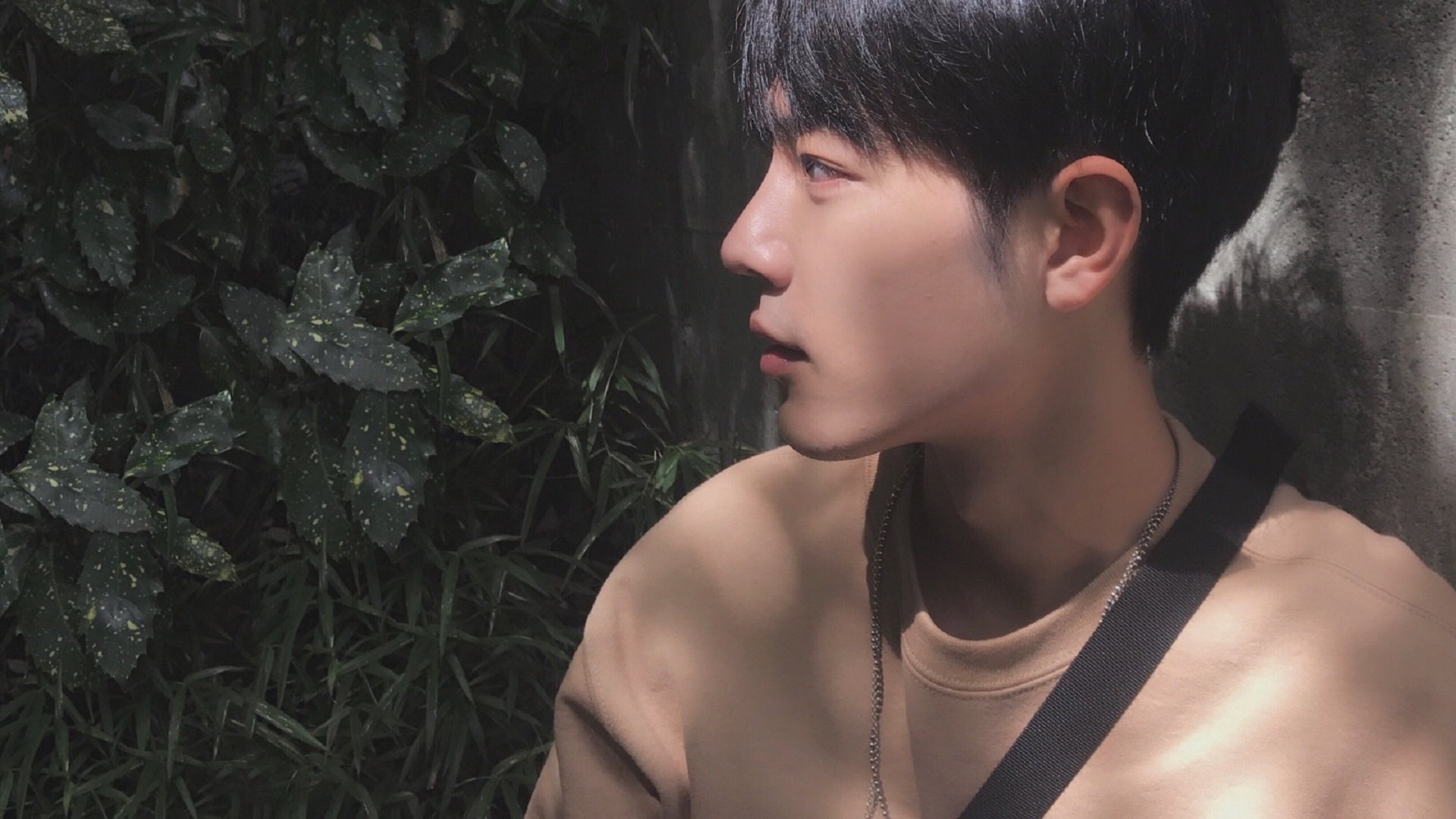 主力球员红牌缺阵是否会影响整支球队防守体系，红牌下场 球队就10个人吗