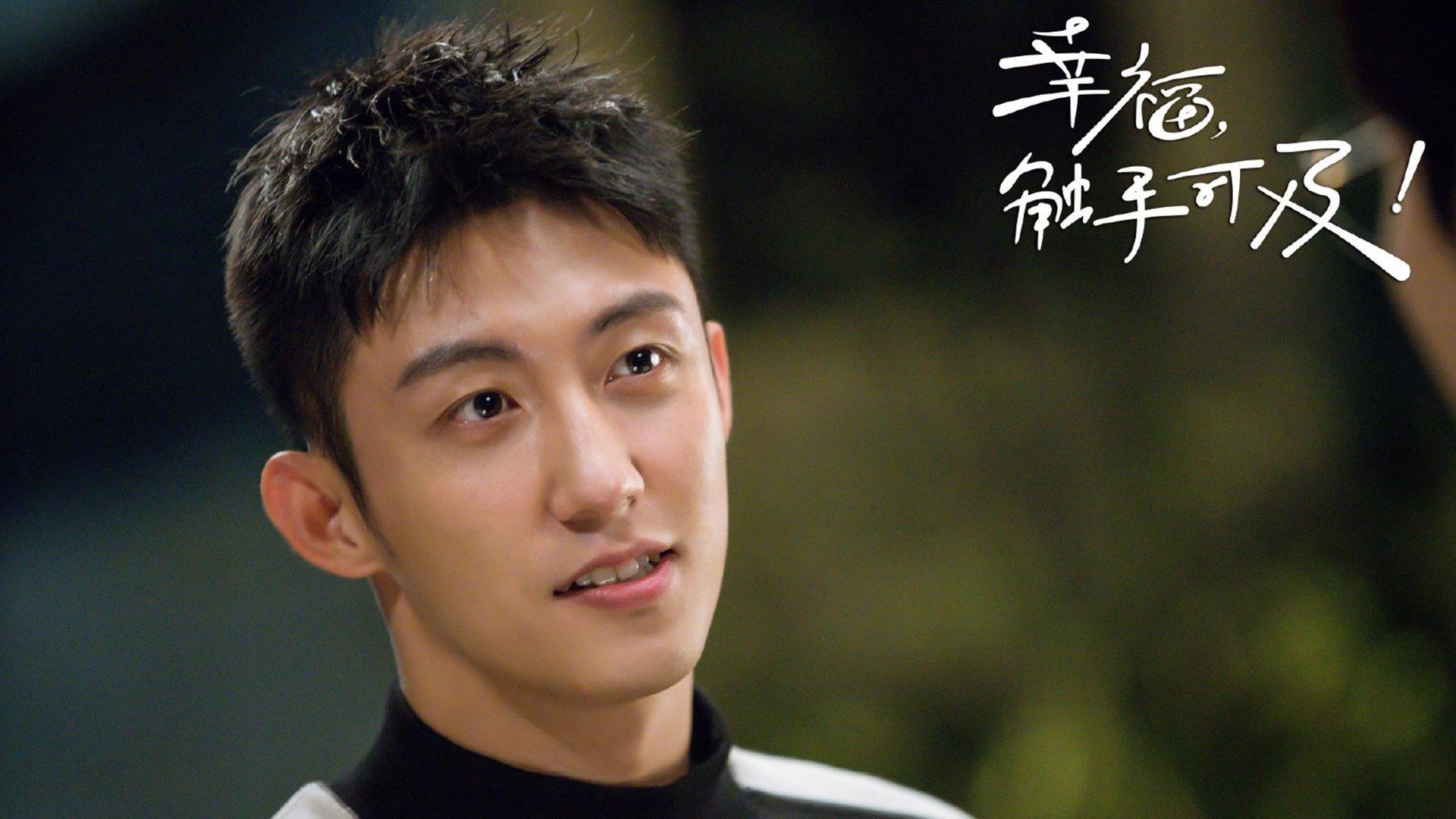 南特前场多人跑动牵制防守重心,南特足球俱乐部