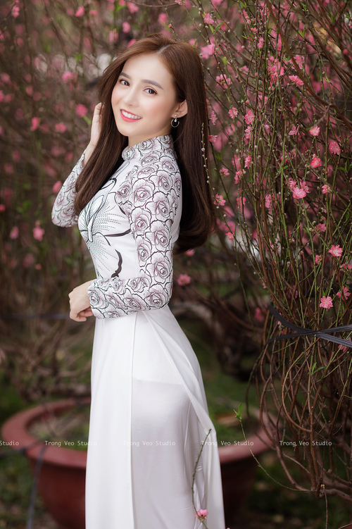 自由式滑雪赛事成绩稳步攀升，自由式滑雪赛事成绩稳步攀升